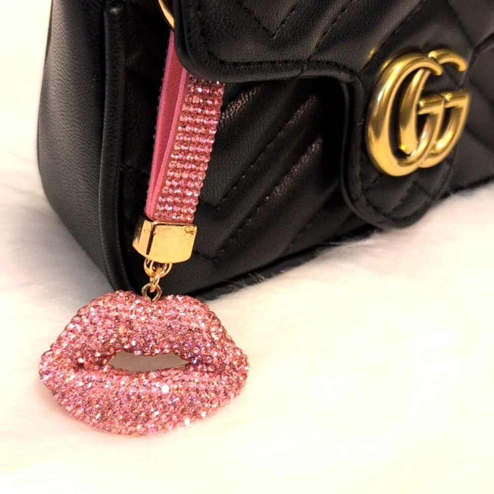Pink Rhinestone Lips Keychain - Picture 2 of 3
